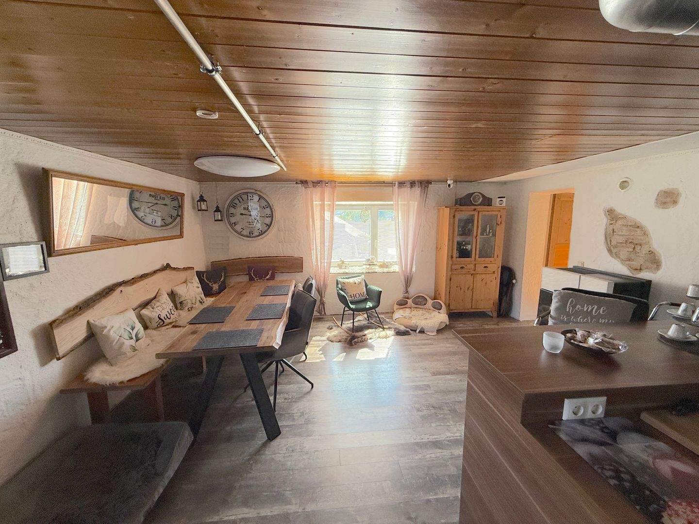 Haus mit Tradition, Innenhof, Lager und 2 Wohnungen – Tittling – Vorschaubild 5