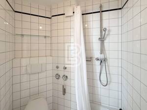 Ruhig gelegen: 2-Zimmer-Wohnung mit weitläufiger Ostterrasse und Gartenfläche – 79104 Freiburg im Breisgau – Vorschaubild 8