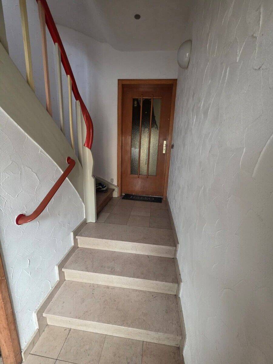 RESERVIERT! Zweifamilienhaus für Selbstnutzer und Vermieter mit Garten und einer Garage – Saarbrücken – Vorschaubild 2