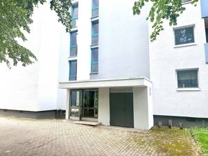 2 ZKB mit Balkon