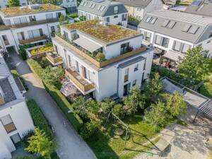 TRUDERING / Moderne 4-Zimmer-Wohnung mit hochwertiger Ausstattung, Westbalkon und zwei Bädern