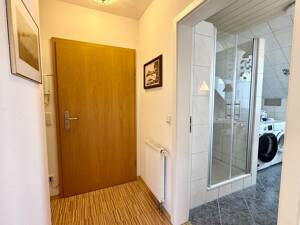 Gemütliche Eigentumswohnung mit Fahrstuhl, Süd-Balkon und Carport – 27476 Cuxhaven – Vorschaubild 3