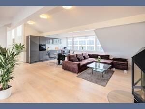 Möbliert: Moderne Dachgeschosswohnung Nähe Stiglmaierplatz – 80335 München – Vorschaubild 1