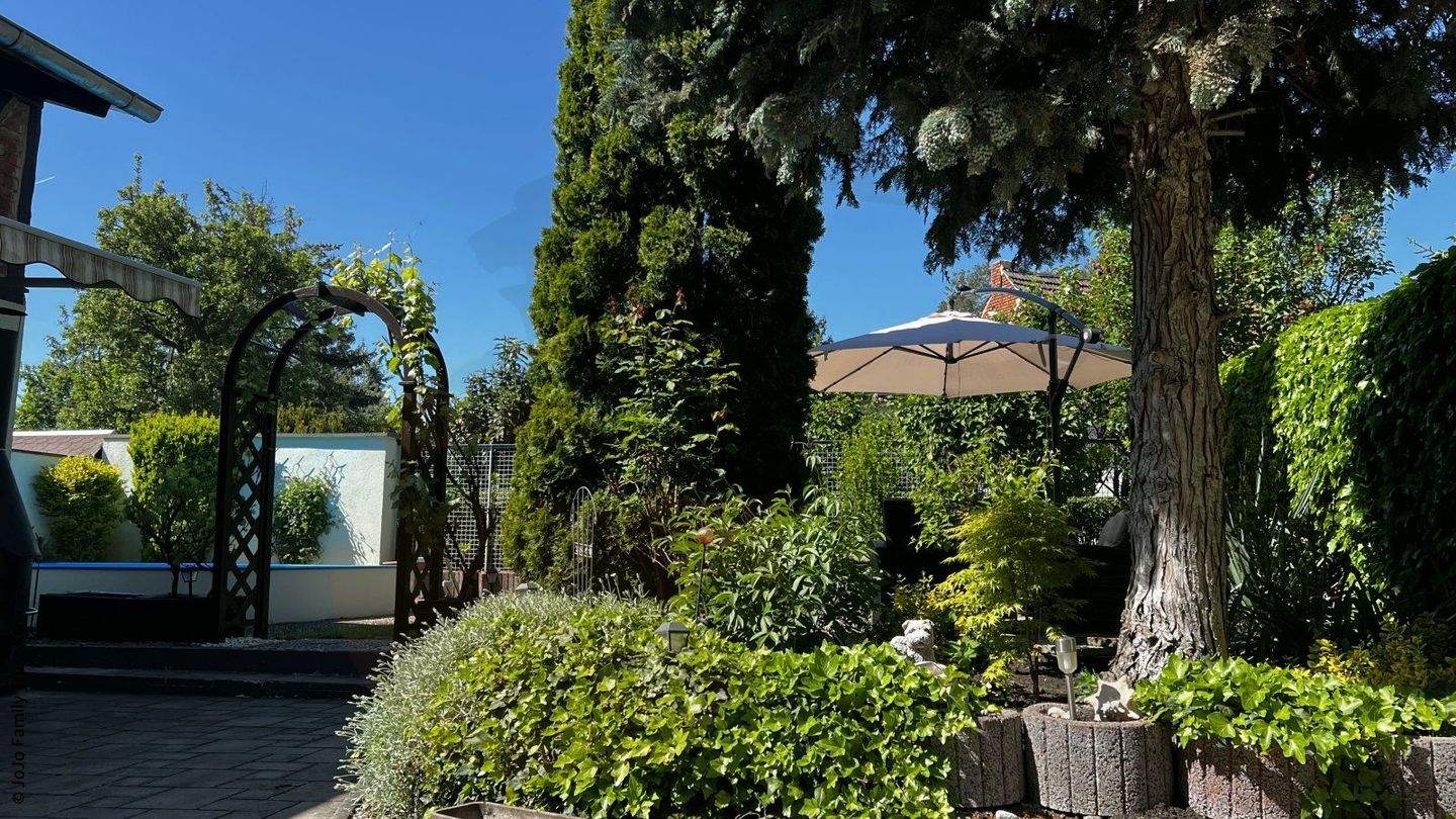 Traditionelles Mehrfamilienhaus - TOP GEPFLEGT - über drei Etagen mit Gartenidylle, Pool & Ausbaureserve – Erfurt – Vorschaubild 4