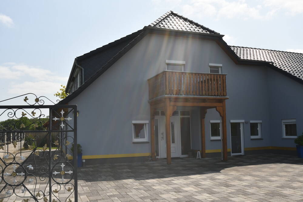 Modernes, energieeffizientes Wohnhaus mit Einliegerwohnung und Pferdestall in Fast Alleinlage – Hilgermissen – Vorschaubild 9