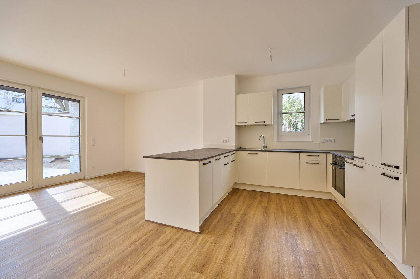 Exklusives Stadthaus mit Garage – Berlin – Vorschaubild 7