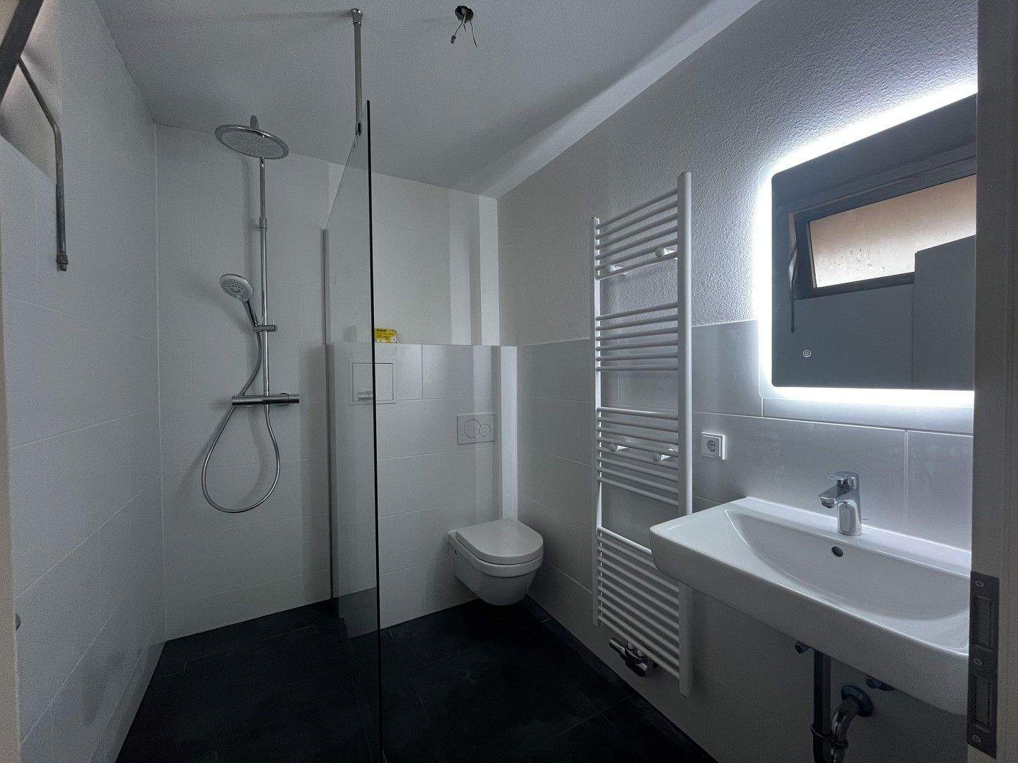 Helle 1-Zimmer-Wohnung mit Balkon & Weitblick ins Grüne