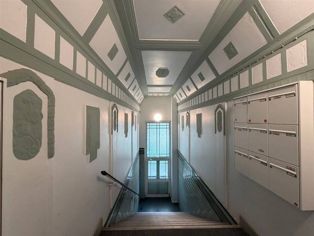 Charmante 2-Zimmer Jugendstilwohnung mit Balkon im beliebten Hamburg-Eimsbüttel – 20253 Hamburg – Bild 1 von 9