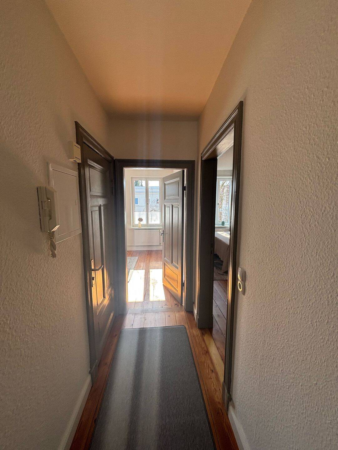 Erstbezug: sanierte, neu möblierte 2 Zi Altbau-Whg gegenüber der Wakenitz/St. Gertrud – Lübeck – Vorschaubild 5