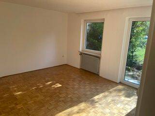 Für Studierenden-WG: Reihenhaus mit 7 Zimmern – München – Vorschaubild 3