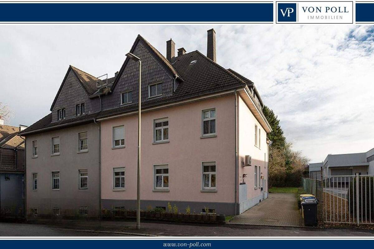 3-Familien-Doppelhaushälfte mit vielseitigen Nutzungsmöglichkeiten – 44149 Dortmund – Bild 1 von 9