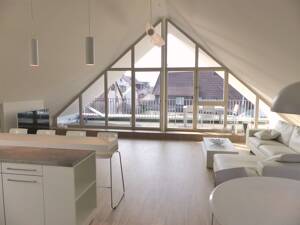 MODERN UND LICHTDURCHFLUTET - 3,5-Zimmer-DG-Whg. in S-Plieningen, eigener Zugang - 3327 – 70599 Stuttgart – Vorschaubild 2
