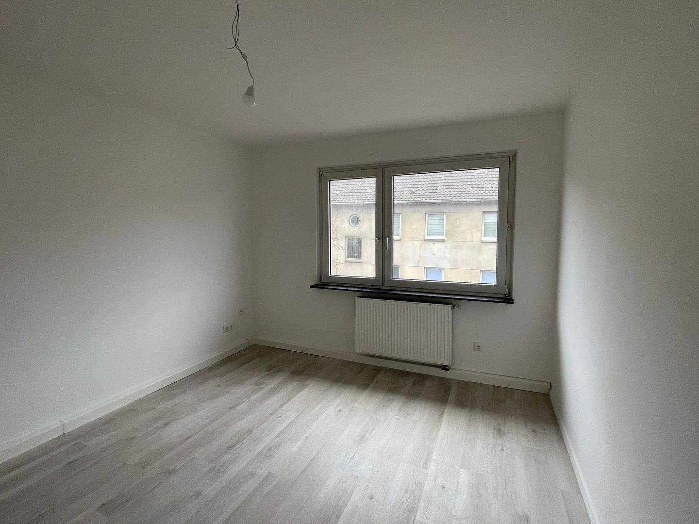 Moderne 2,5-Zimmer-Wohnung in Duisburg – Duisburg – Vorschaubild 3