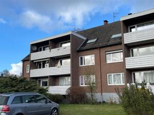 Attraktive Renditeobjekte: 2 Wohnungen in guter Lage, mit Balkon und PKW-Stellplatz.