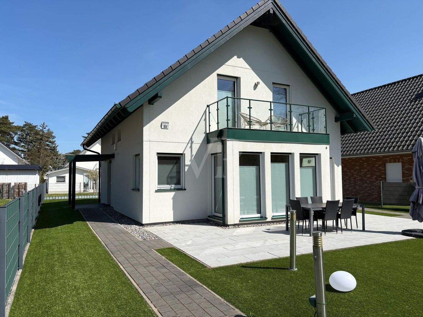Ostsseebad Binz: Exklusives Strandnahes Ferienhaus mit Komfort und Barrierefreiheit – Binz – Bild 1 von 9