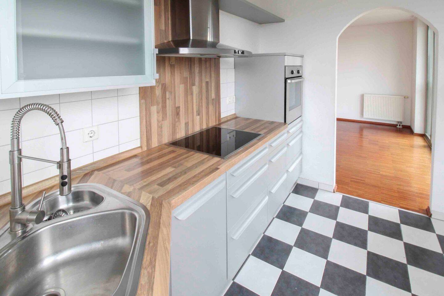 Attraktive 4-Zimmer-Wohnung, zwei Balkone und TG-Stellplatz in Mannheim (Erbpacht) – Mannheim – Vorschaubild 9