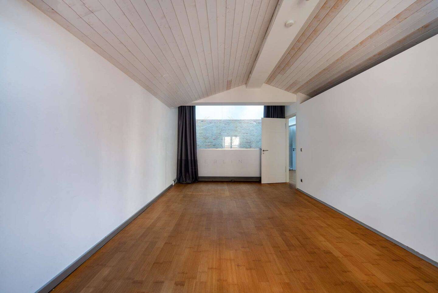 Historische Remise mit exklusivem Flair und Dachterrasse - im ruhigen Innenhof von Berlin-Mitte – Berlin – Vorschaubild 7