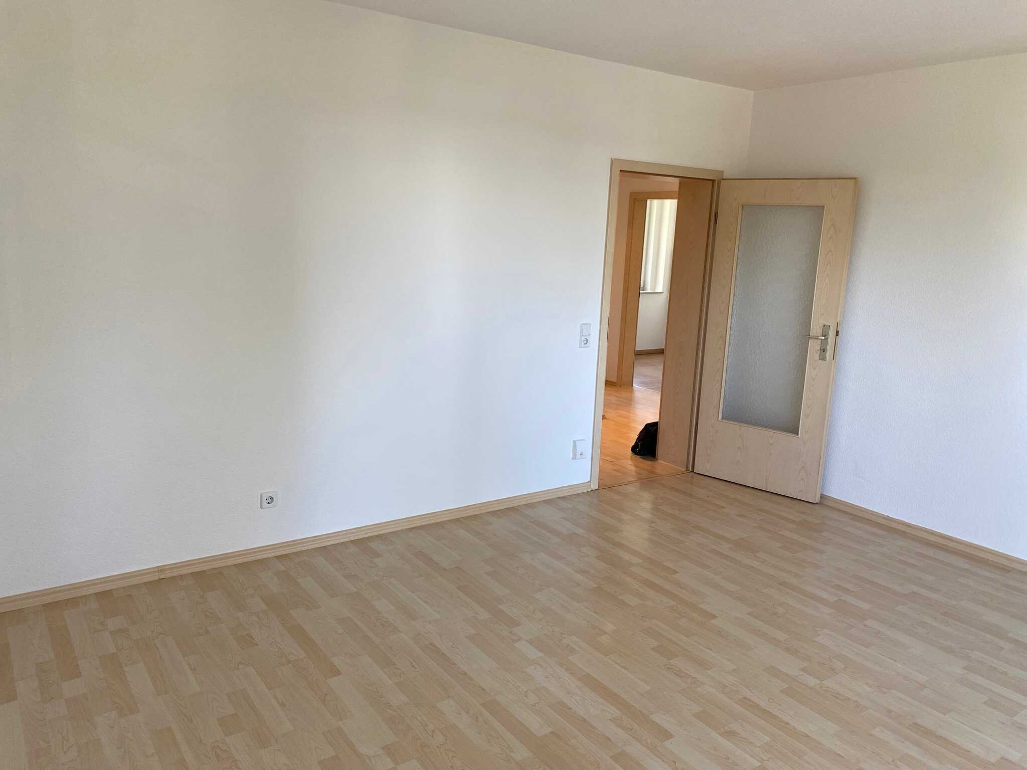 Sachsenring++++ beliebtes Wohngebiet HEIMGARTEN – Chemnitz – Vorschaubild 5