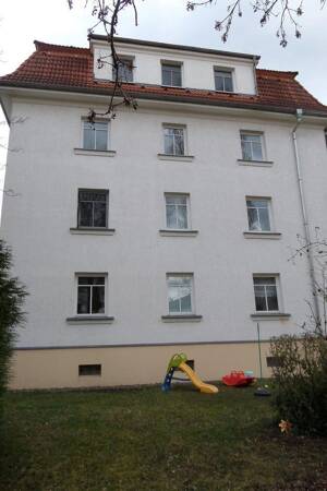 Ruhige, vermietete 3-Raumwohnung mit Tageslichtbad, Balkon und Garten zur eigenen Nutzung – Unkersdorfer Straße 18, 1156 Dresden – Vorschaubild 3