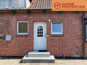 Charmante 3,5-Zimmer-Wohnung mit großzügigem Gartenanteil und Carport