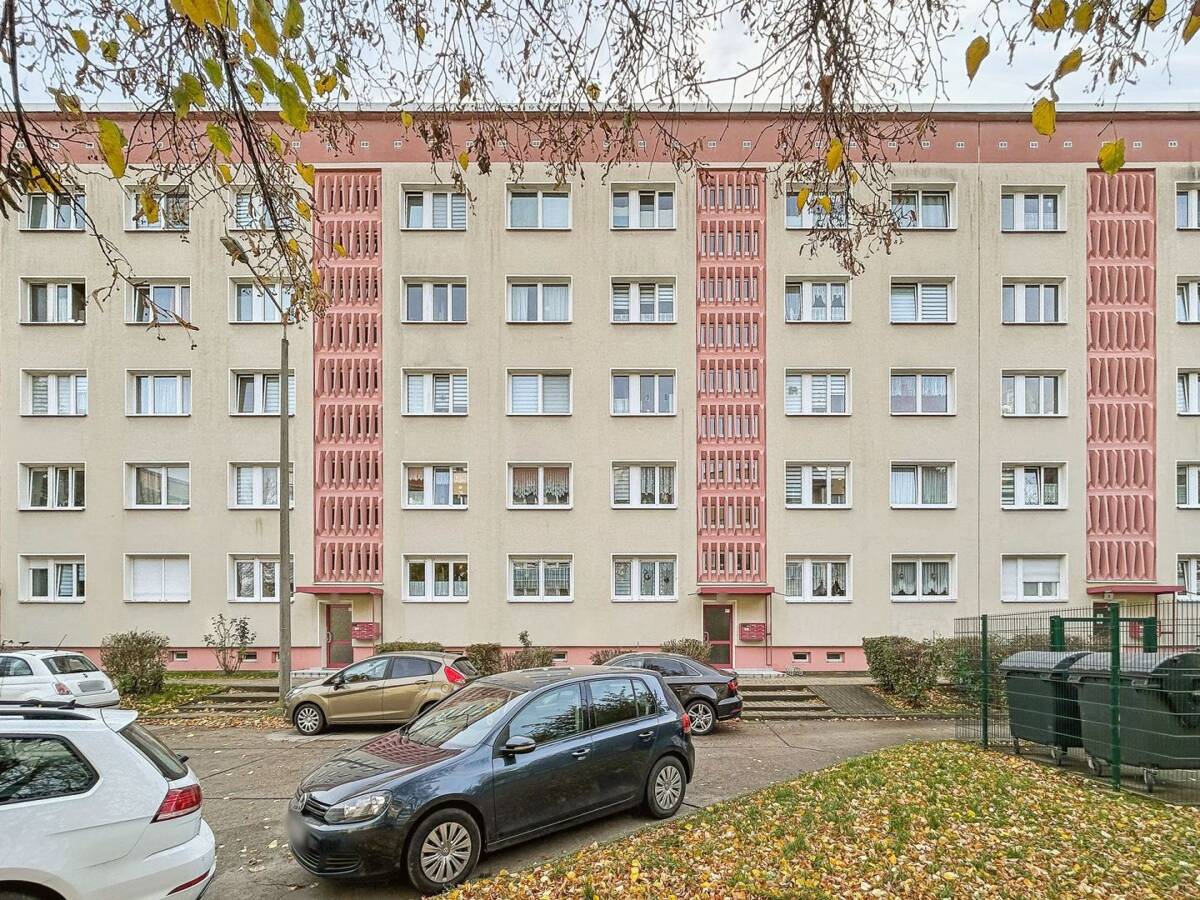 Attraktives Wohnungspaket mit 6 vermieteten Wohneinheiten in Halle-Neustadt – 6124 Halle (Saale) – Bild 1 von 3