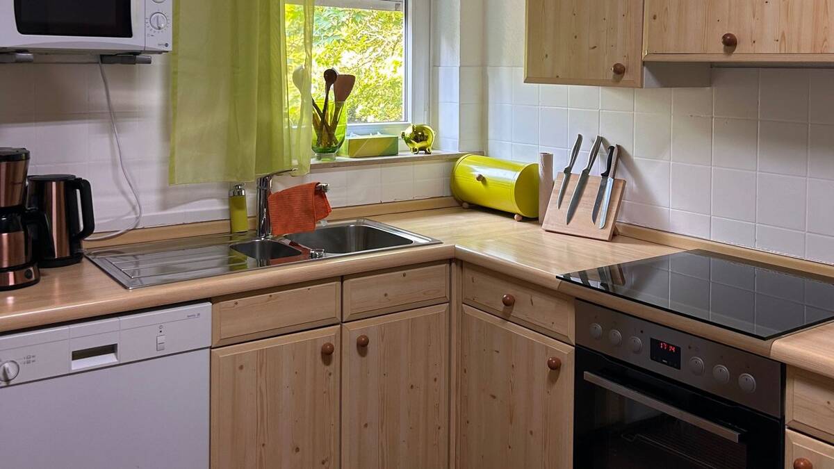 Charmante möblierte Wohnung in ruhiger Lage am Trappensee – 74074 Heilbronn – Bild 1 von 9