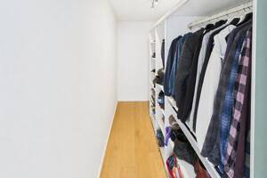Moderne 2,5-Zimmer-Dachgeschosswohnung mit Stellplatz in Eil – 51145 Köln – Vorschaubild 9