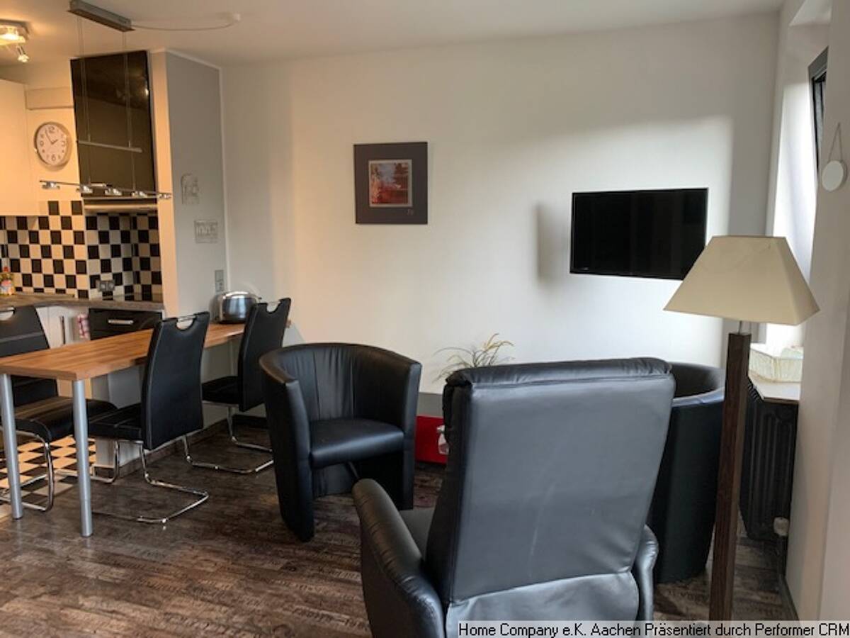 Aachen-Laurensberg: Schick möbl. App. mit Balkon, Stellpl. u. Schwimmbad – 52072 Aachen – Bild 1 von 9
