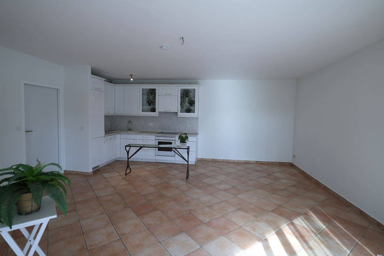 Großzügige Wohnung mit großer Terrasse zentral gelegen im Grunewald unweit Halensee und Kurfürstendamm – Berlin – Vorschaubild 5