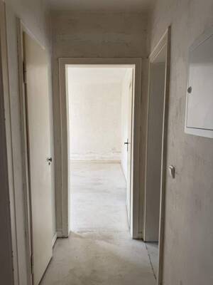 ACHTUNG SOMMERAKTION ! Kapitalanlage! Helle 3-Zimmer-Wohnung mit Balkon in D-Holthausen – 40589 Düsseldorf – Vorschaubild 7