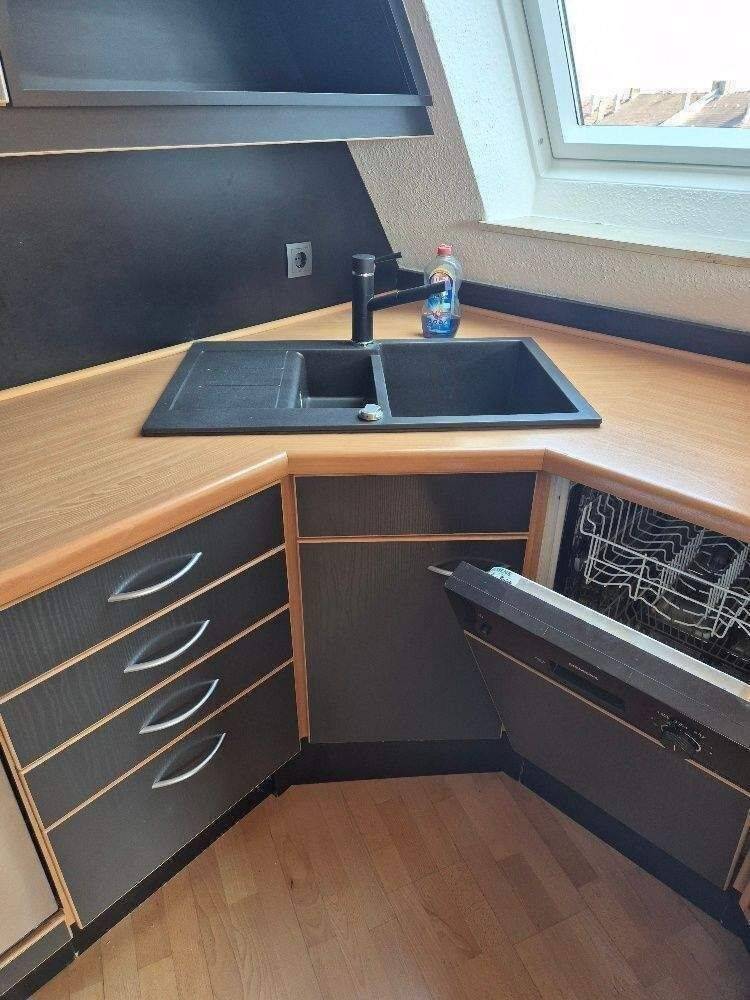 Nürnberg Nähe Frankenstraße: helle Maisonette Wohnung; sonnige Dachloggia; gepflegte Einbauküche; Tageslichtbad - ab sofort verfügbar – Nürnberg – Vorschaubild 9