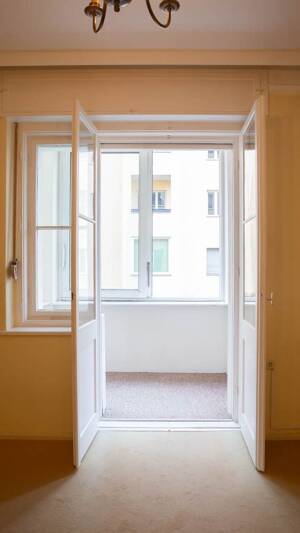 HOMESK - Sofort bezugsfreie 3-Zimmer-Altbauwohnung im Hochparterre in Westend – 14052 Berlin – Vorschaubild 2