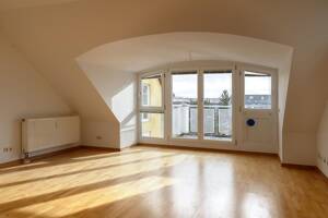 3 Zimmer Dachgeschosswohnung mit Sonnenterrasse und Balkon – 85757 Karlsfeld – Vorschaubild 1