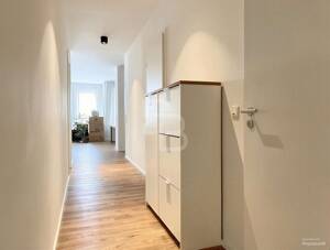 Modern. Hell. Großzügig. 3-Zimmer-Wohnung mit Sonnenterrasse – 51149 Köln – Vorschaubild 4
