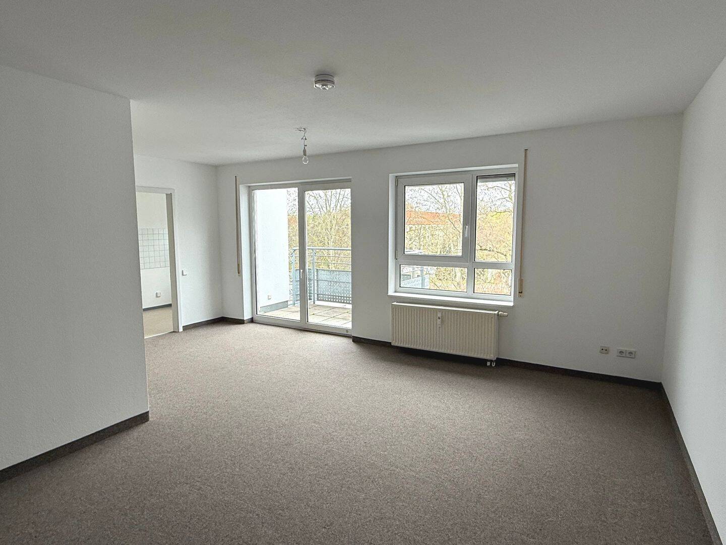 BARRIEREFREI - APARTMENT mit BALKON - SENIOR LIVING - – Chemnitz – Vorschaubild 6