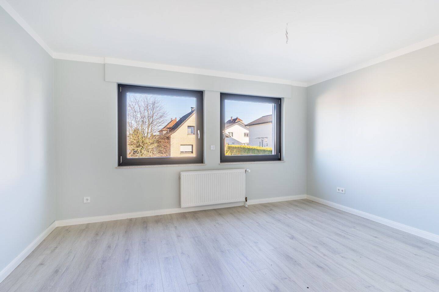 Bielefeld-Jöllenbeck: modernes Zweifamilienhaus mit vielen Nutzungsmöglichkeiten! 159 m² | Garage – Bielefeld – Vorschaubild 9