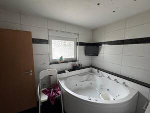 Reihenmittelhaus mit Garten und Kellerbar in Bochum – 44793 Bochum – Vorschaubild 8