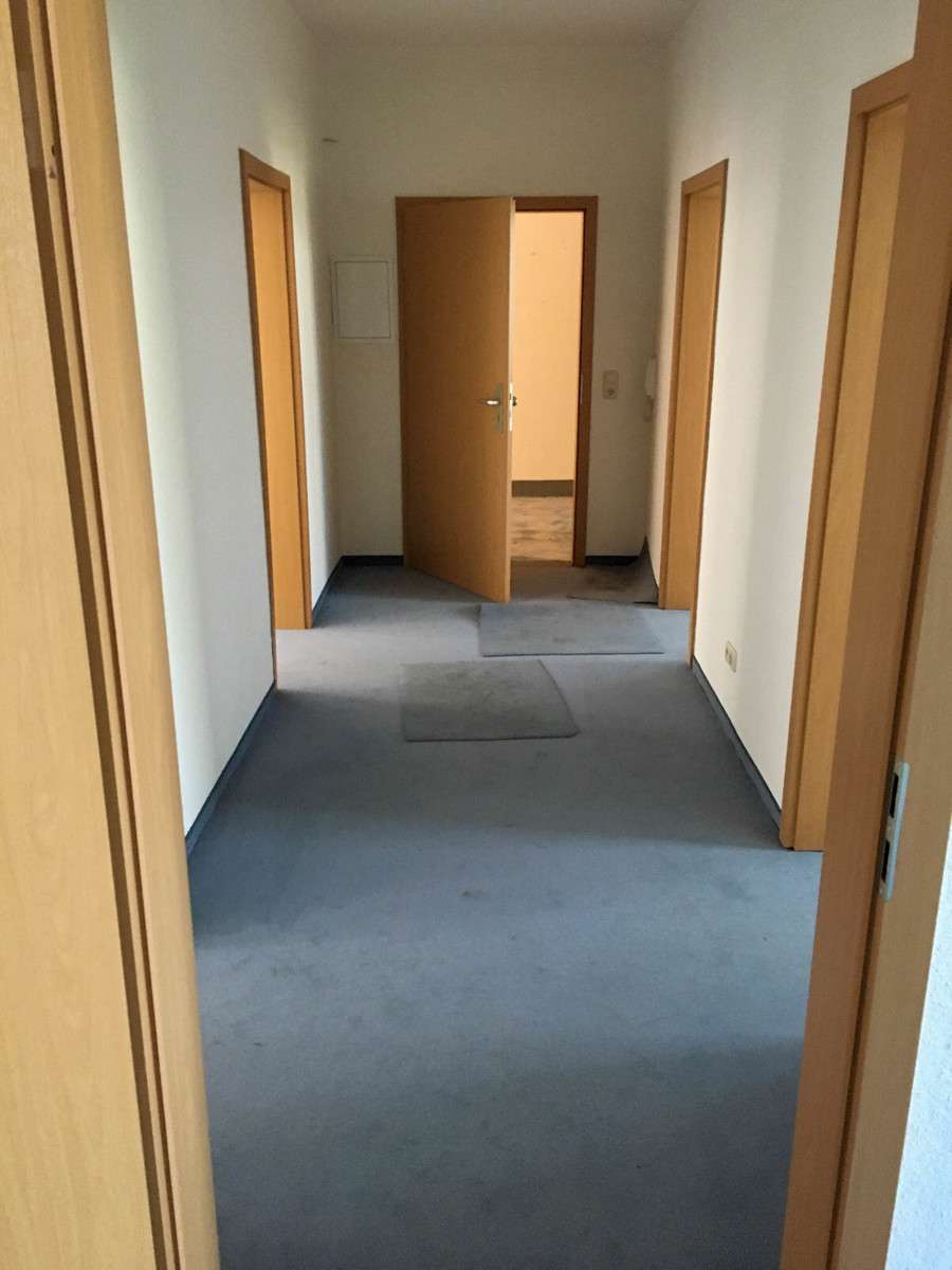 Mehrfamilienhaus wartet auf Fertigstellung und neue Mieter – Netzschkau – Bild 1 von 7