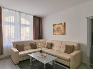 (EF1305_M) Erfurt: Andreasvorstadt, Erstbezug in neu möblierte 2-Zimmer-Wohnung mit Balkon, PKW-Stellplatz mgl. – 99089 Erfurt – Vorschaubild 1