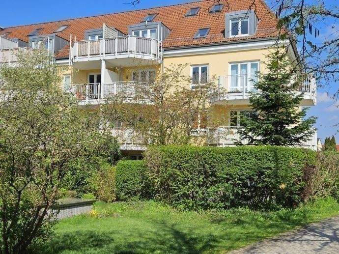 Bereits vermietet: Kleine 2 Zimmer-Wohnung. Kochnische. Balkon. Tiefgaragen-Stellplatz – Dresden – Vorschaubild 5