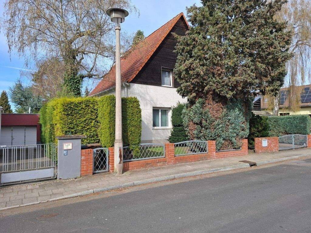 Gepflegtes EFH in Top-Lage von MD Stadtfeld-West ( Vogelsiedlung)