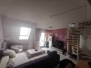 Weidenpesch! Helle u. neuwertige 4-Zimmer Dachgeschoss-Maisonette + KFZ-Stellplatz im Innenhof! – 50737 Köln – Vorschaubild 8