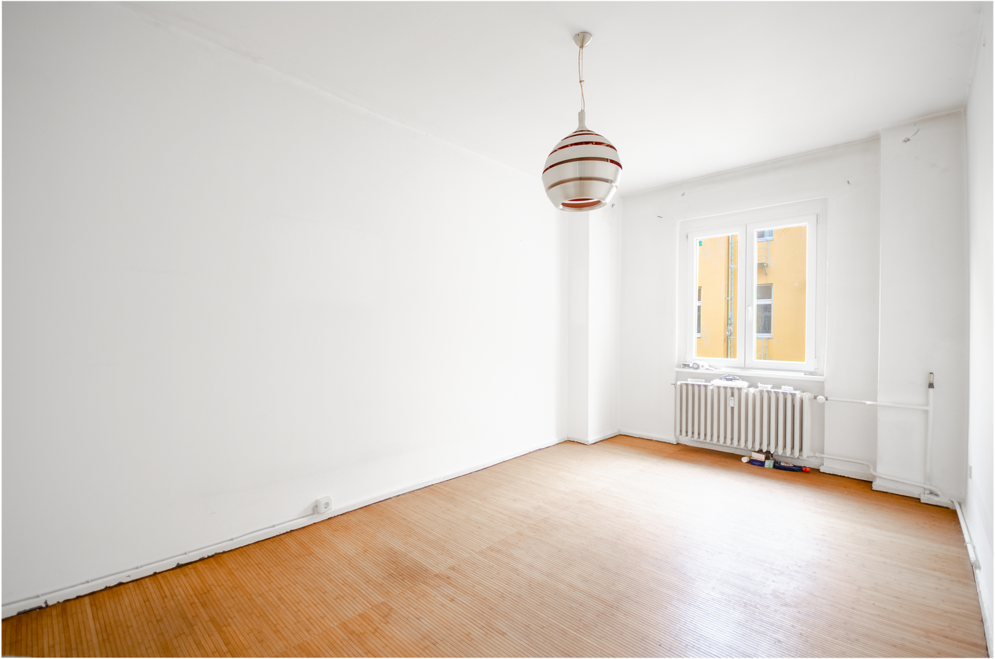 ?? Fußläufig zum Viktoria-Luise-Platz - hervorragend geschnittene 2 Zi Whg mit Balkon – Berlin – Vorschaubild 2