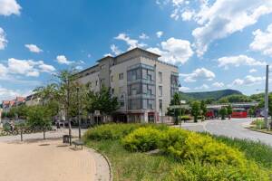 Großzügiges Penthouse mit 360° Dachterrasse, Weitblick und 65 m² Wohn-/Essbereich im Zentrum Jenas – 7743 Jena – Vorschaubild 3