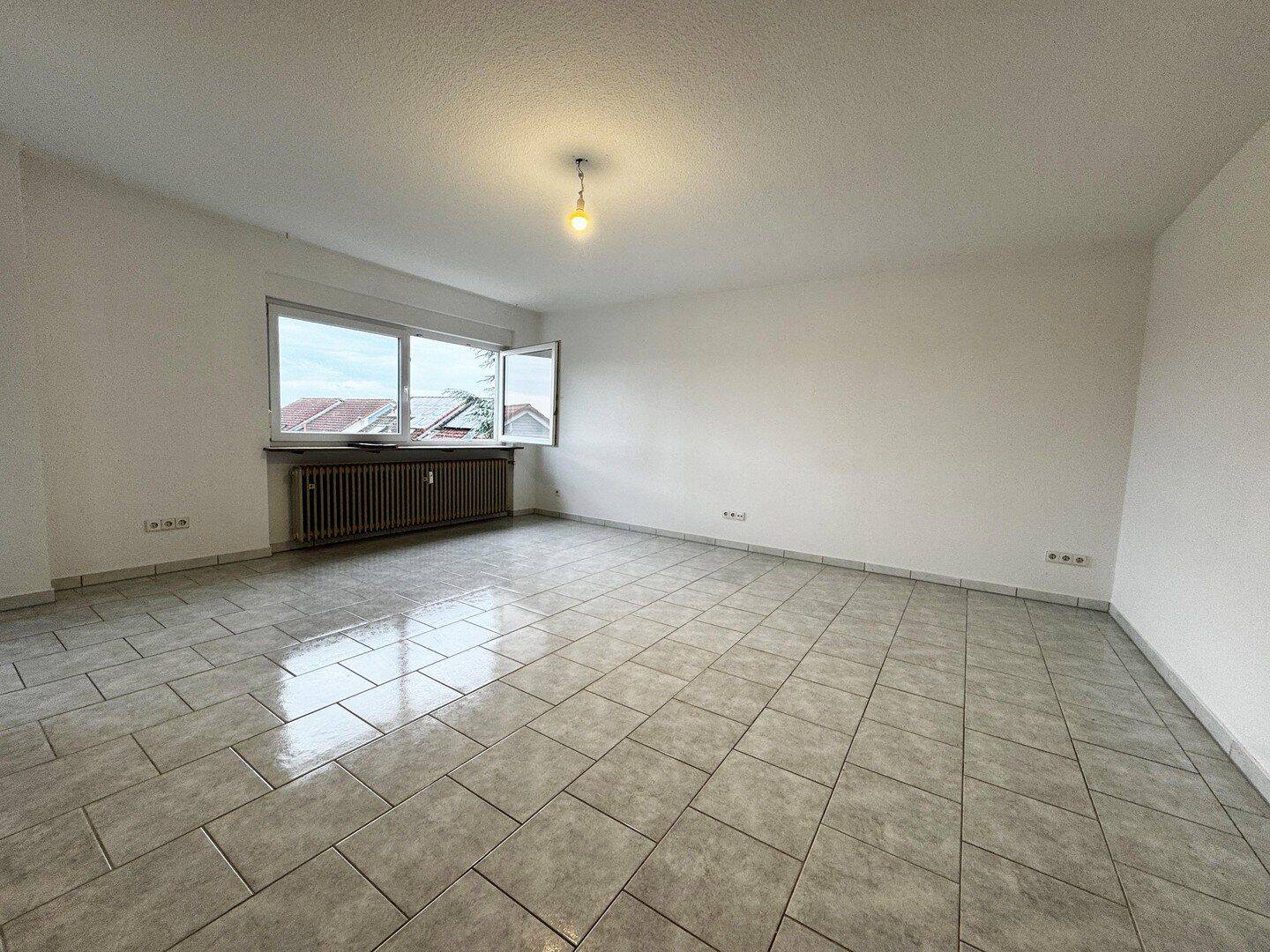 Sonniger Balkon & Stellplatz - Helle 1-Zimmer Wohnung - Nur 50m zur Lidl Zentrale – Bad Wimpfen – Vorschaubild 3