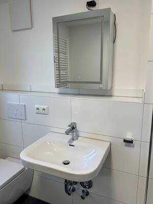 Studentenapartment in Top Lage zu vermieten - vollständig modernisiert und möbliert – 91054 Erlangen – Vorschaubild 9