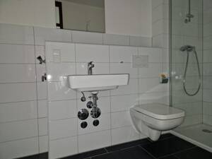 Hier fühlen Sie sich wohl und genießen den Ausblick: renoverte 3-Zimmer-Wohnung mir Balkon! – 44359 Dortmund – Vorschaubild 3