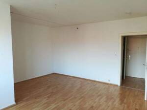 ## SAMSTAG 15.08. Besichtigung, Nähe Viertel , 1 Zi., DU Bad, Balkon, EBK ## – 28205 Bremen – Vorschaubild 3