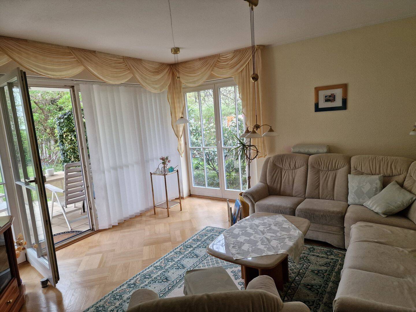Wohnen wie im eigenen Haus - 3-Raum-Wohnung mit Terrasse und Gartenzugang in Elbnähe – Dresden – Vorschaubild 2