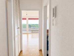 Traumhafte 1,5-Zimmer-Wohnung mit Weitblick – 30459 Hannover – Vorschaubild 2